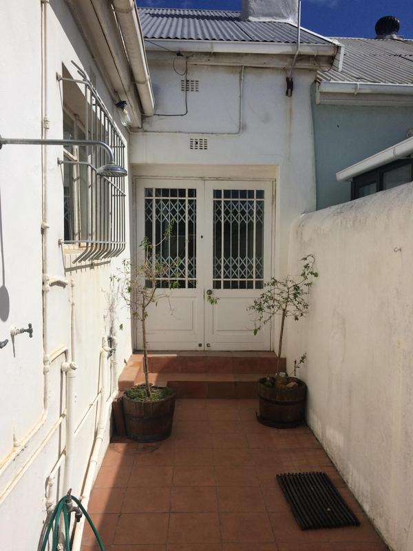 2 Bedroom Property for Sale in Observatory Western Cape